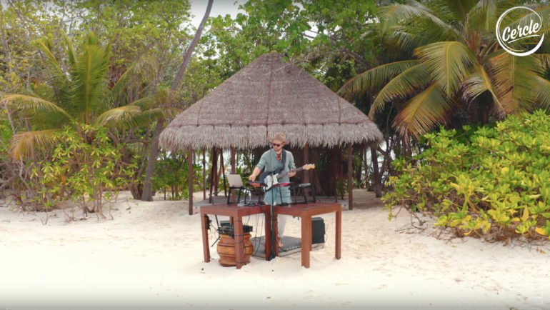 Monolink live at Gaatafushi Island, in the Maldives for Cercle