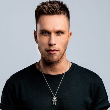 Nicky Romero Reveals Debut Solo Concert 'Nightvision'