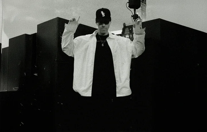 adam_port_scorpios_mykonos_2026_vip_reservations_sea_water_transfers_08-16