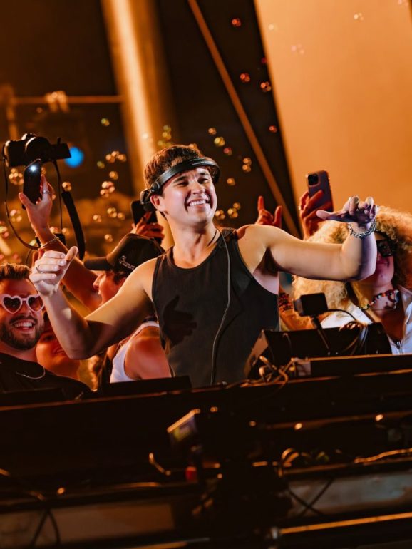 john_summit_2026_ibiza_unvrs_tickets_tables_reservations_vip_7