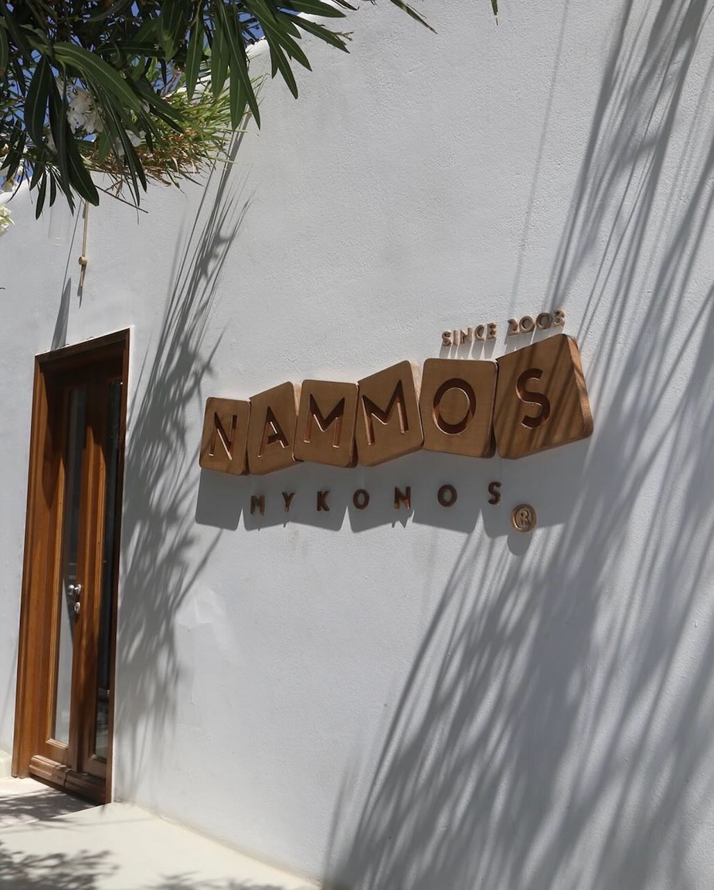 nammos_mykonos_2026_vip_table_reservations_party_transfers_restaurant_5