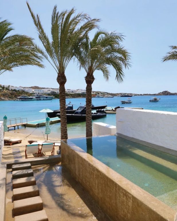 nammos_mykonos_2026_vip_table_reservations_party_transfers_restaurant_8